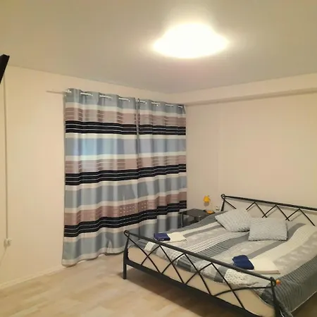 Apartmanhotel Lev I Sova 3*