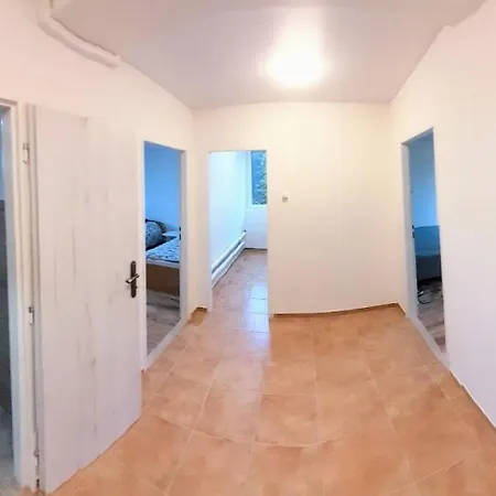 Lev I Sova Apartmanhotel